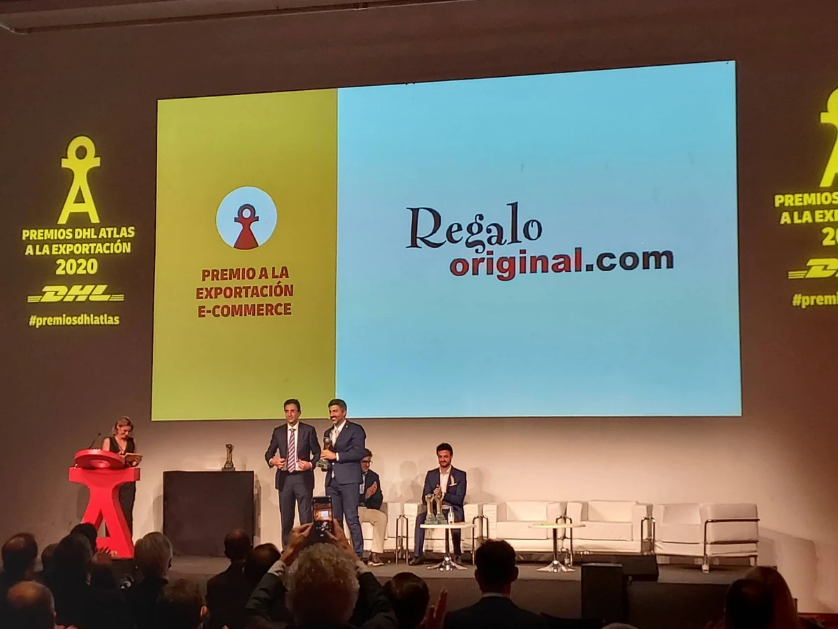 Entrega a Regalo Original del premio DHL ATLAS a la exportación a través del ecommerce